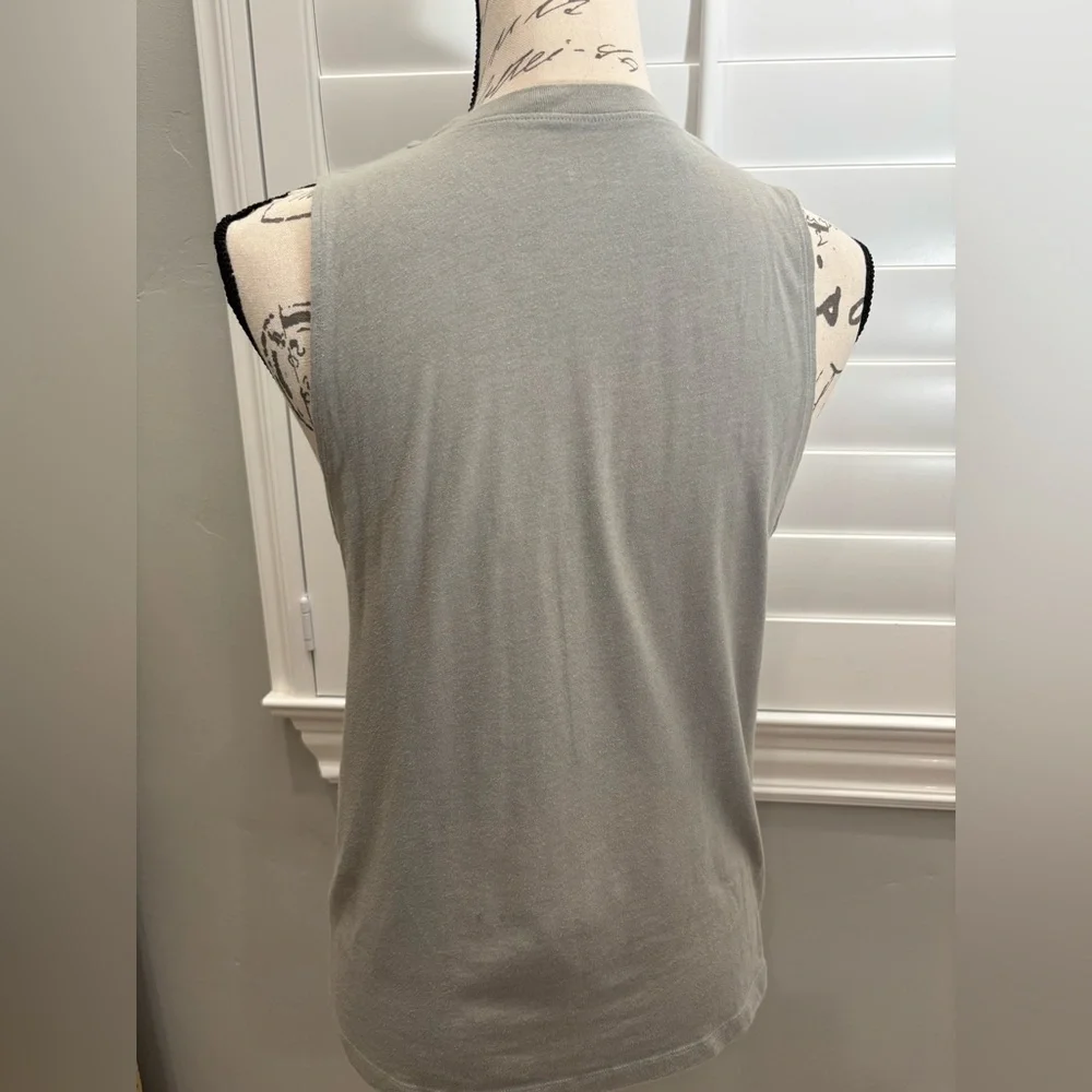 Under Armour Charcoal Athletic Tank - Picture 2 of 4